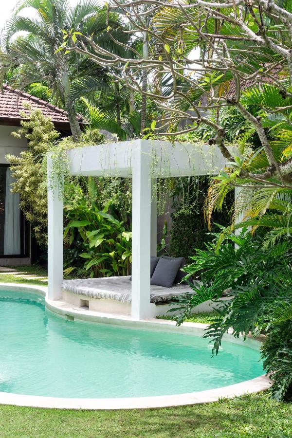 Villa Alice By Villa Finder Seminyak  Luaran gambar
